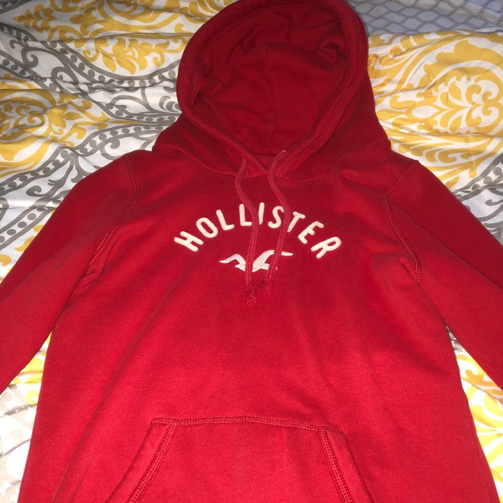 red hollister hoodie